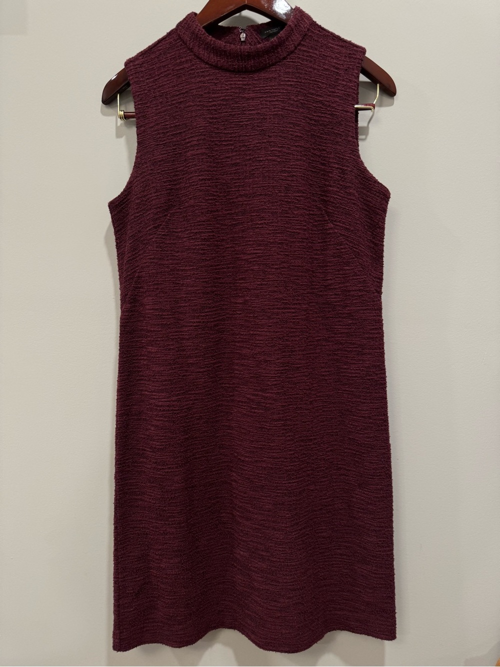Ann Taylor Factory Textured Deep PlumMock Neck Shift Dress Womens Size 6